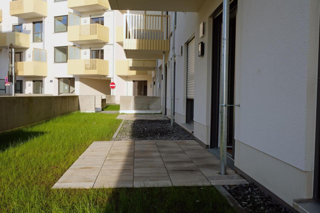 Design Apartment Nr 2 Mit Terrasse Und Parkplatz Straubing Exterior photo