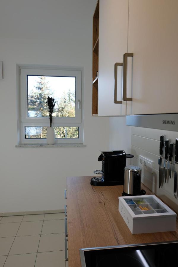 Design Apartment Nr 2 Mit Terrasse Und Parkplatz Straubing Exterior photo